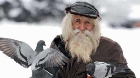 Ученици градят монумент на Дядо Добри 