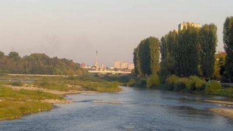 Продължава издирването на изчезналия 19-годишен младеж в река Марица 