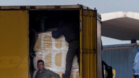Отново: Арестувани българи, превозвали полуживи мигранти