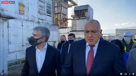 Премиерът не почива, отново е на обиколка (ВИДЕО)