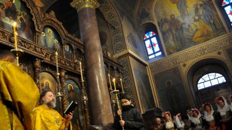 Имен ден празнуват Светлозар, Светлозара, Светльо и Светла