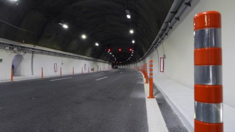 Възможни са проблеми за трафика през тунела "Топли дол"