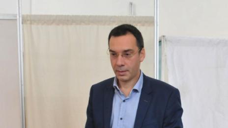 Бургаският кмет с подарък за всеки бездомник  