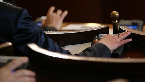 Парламентът ще гласува оставката на Цветан Цветанов в петък