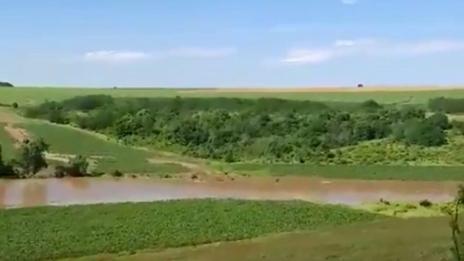 Скъсана язовирна стена е причинила потопа в Добричко
