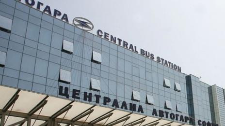 Проверяват автобусите за безопасност преди голямото пътуване по празниците