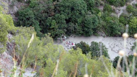 Най-малко 11 жертви на придошли води в каньон в Италия