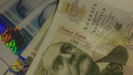 Режат парите на партиите? По сложна схема, с няколко милиона...