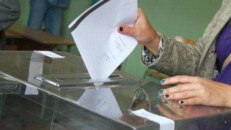 Търсят се 12 000 души да броят паралелно вота