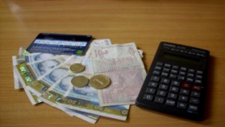 Позволените плащания в брой остават до 10 хил. лв.