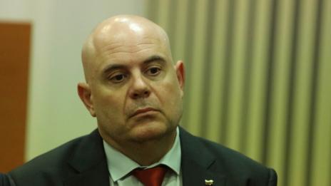 Гешев разпореди на МВР и ДАНС съвместни проверки върху управлението на отпадъци