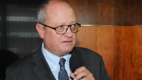 Танев обеща ръст на учителските заплати