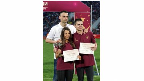 Световната шампионка по киокушин Моника Димитрова стана лауреат на Фондация „Димитър Бербатов“