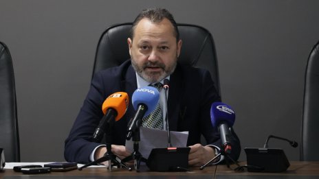 Регионалният министър: Свлачището в Родопите е с необичайно огромни размери