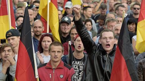 Хиляди на пореден протест в Кемниц