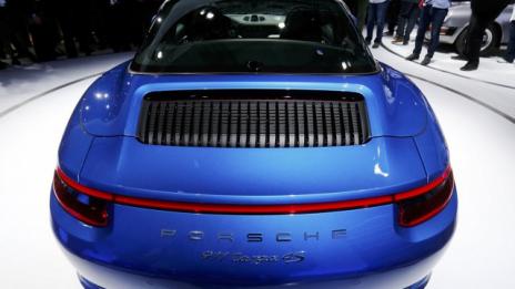 Porsche залага на електроколите