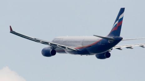 Самолет кацна аварийно в Астрахан