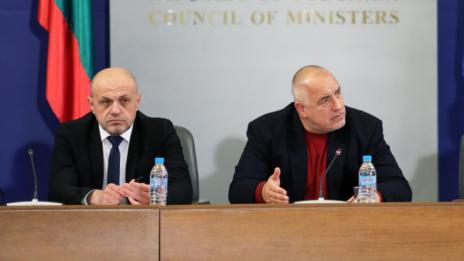 Битката срещу COVID-19: Здравният ни статус на мобилно приложение