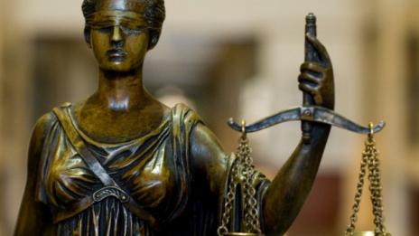 Рецидивист с 18 присъди отново се изправя пред съда