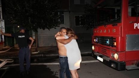 Eвакуираха хора в блок в Димитровград заради пожар