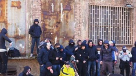 Тази банда пребива хора в София и насъсква питбули срещу тях
