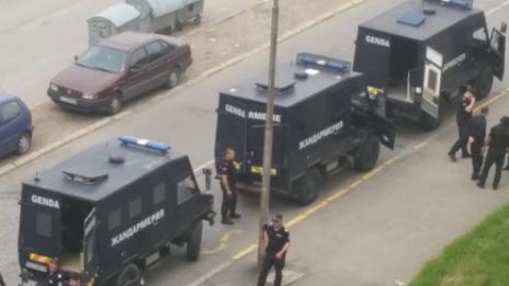 Слух за рокерско нападение изкара ромите от "Факултета"