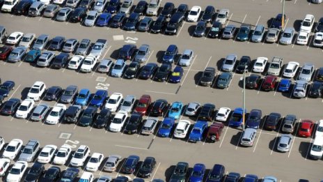 Продажбите на нови автомобили в ЕС нараснаха през март с 28,8% годишно
