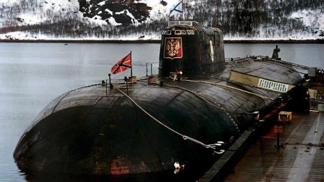 Люк Бесон ще прави филм за подводницата "Курск“