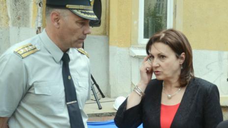 Бъчварова и полицаите не се разбраха за пенсиите