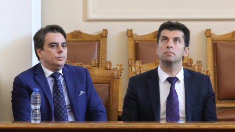 Петков и Василев купуват газ с посредник, близък до Кремъл