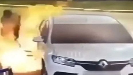Човешката глупост е непобедима. С цигарата на бензиностанцията ВИДЕО