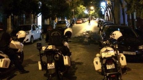 Самоделна бомба избухна в центъра на Атина