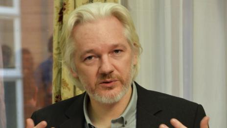 Експерти на ООН: Асандж е задържан незаконно!