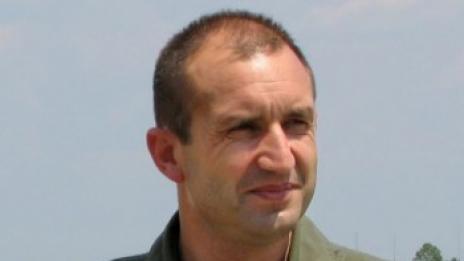 Всички ремонтирани МИГ-ове остават на земята
