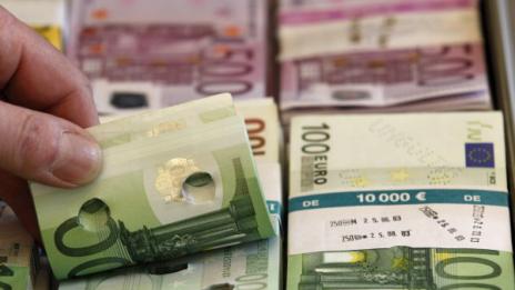 Турци опитаха да пренесат през Калотина €42 000