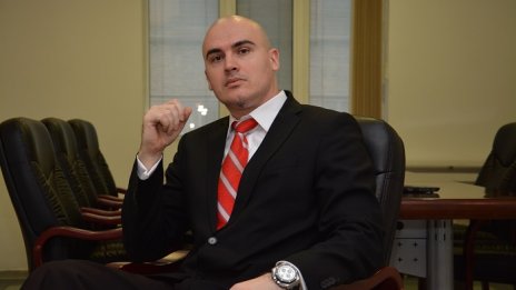Спрягат адвокат Петър Илиев за премиер на правителството на ИТН