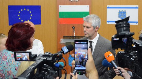 Коцев преведе парите на Окръжна и АГ болница