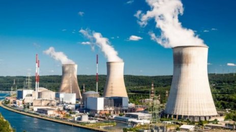 Германия изключва и последните си 3 ядрени реактора