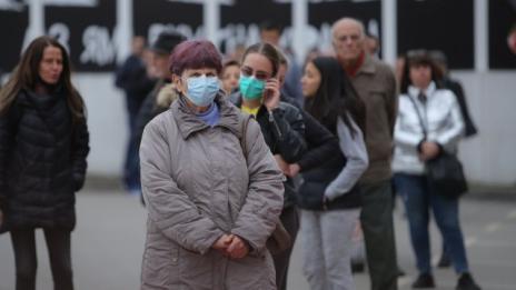 Обмислят преместване на зеления коридор за хората над 65 години от 14 до 16 ч.