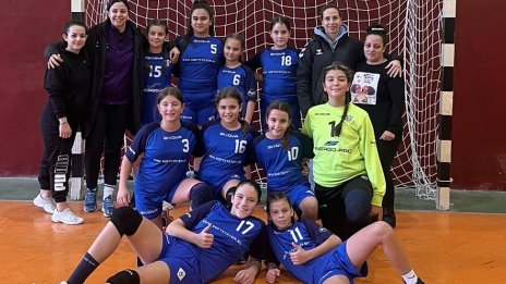 12-годишните момичета на „Хера – Варна“ изпратиха годината с 2 победи