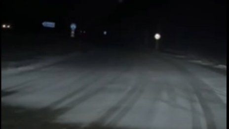 Слаб снеговалеж и зимни условия по пътя Варна &ndash; Добрич