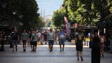 52% от българите виждат застой днес, но една трета вярват в по-добро бъдеще