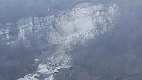 Срутванията в Провадия продължават, затрупана е и къща
