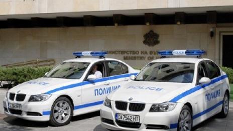 Полицаите под строй на проверовъчен