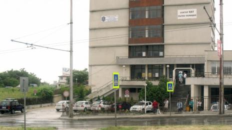 Технически проблем забавя обслужването в КАТ-Варна 