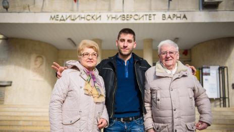 Студент медик помогна за спасяването на човешки живот