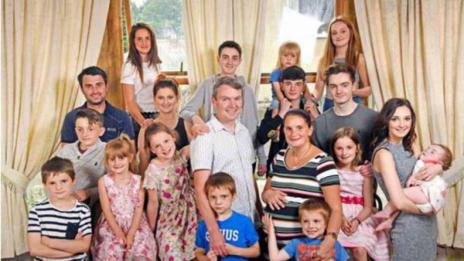 Никога не казвай никога. Тя роди 19-о дете!