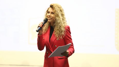 Обявиха Десислава Банова-Плевнелиева за починала. Жива е!