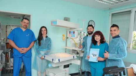 Даряват апаратура от капачки в помощ на недоносените бебета във Варна