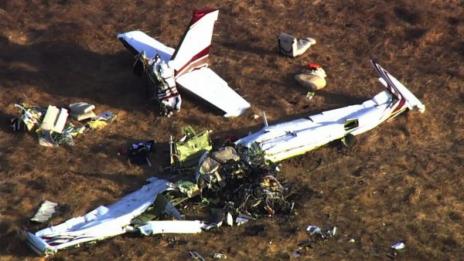 Самолет с 25 души се разби в Канада